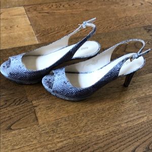 Nine West snakeskin peep toe shoes